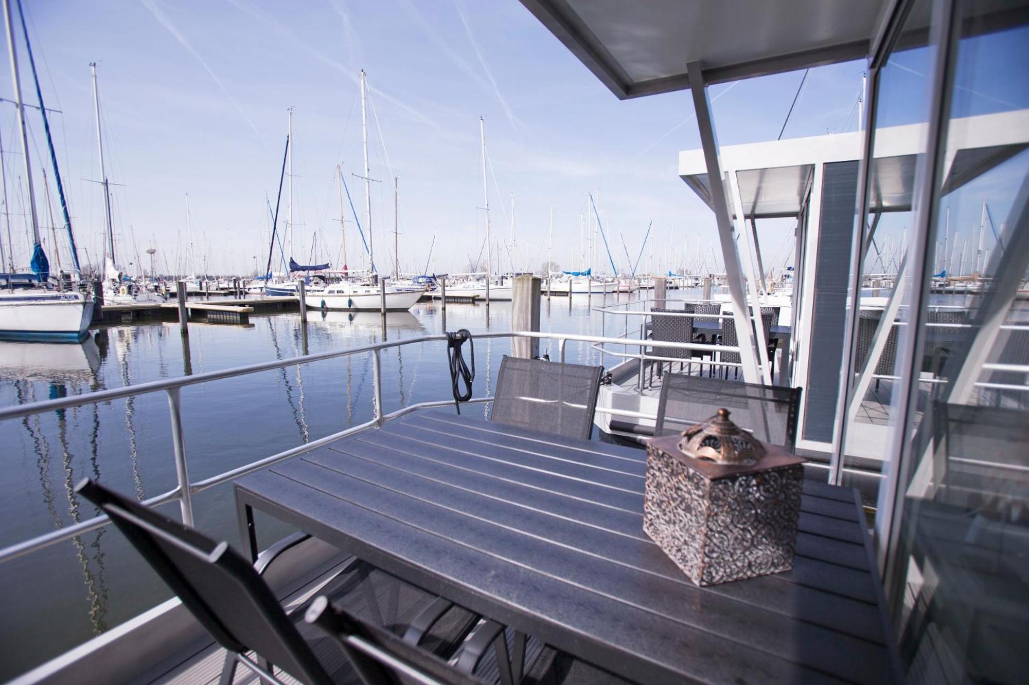 Marinaparcs Almere Exteriör bild