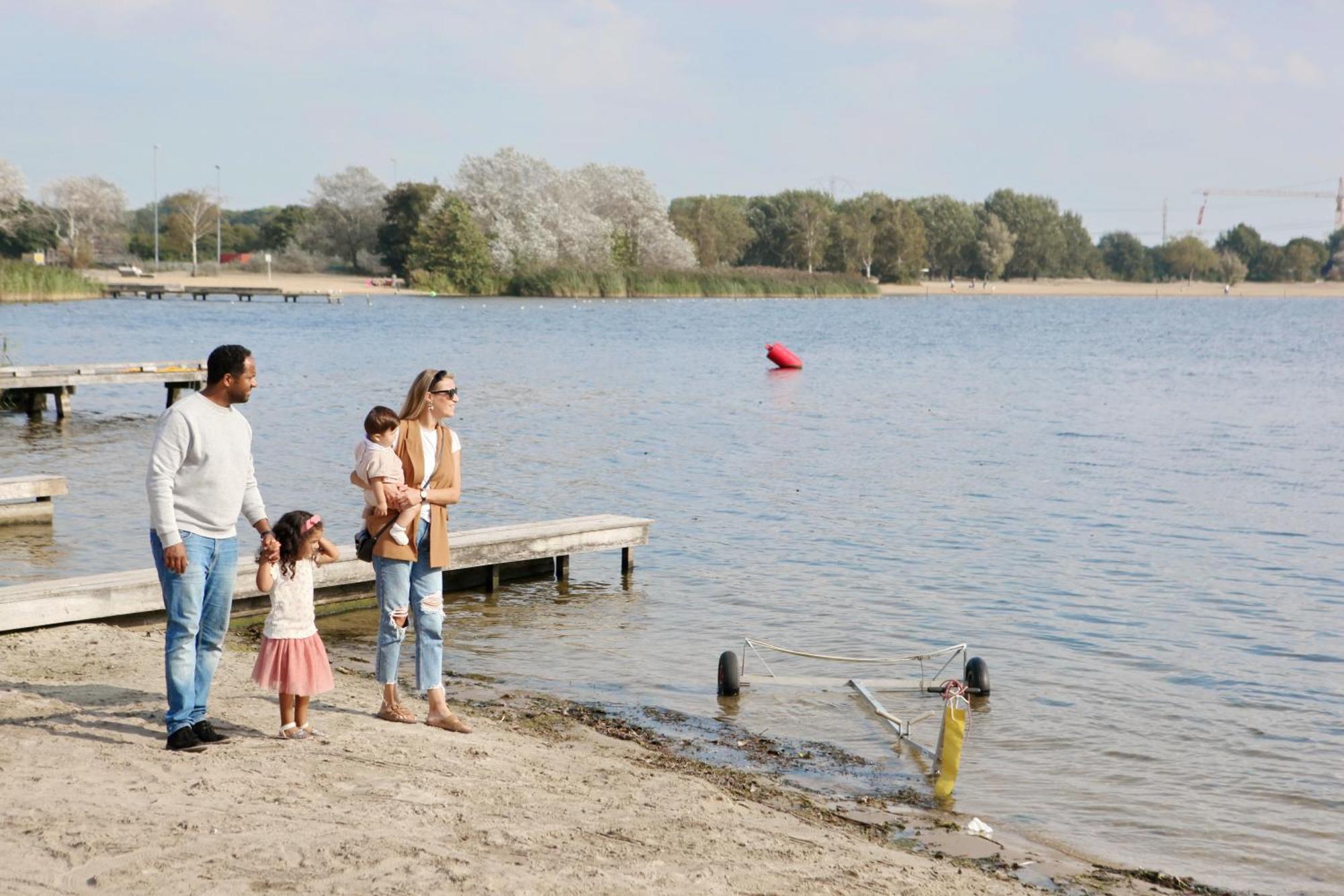 Marinaparcs Almere Exteriör bild