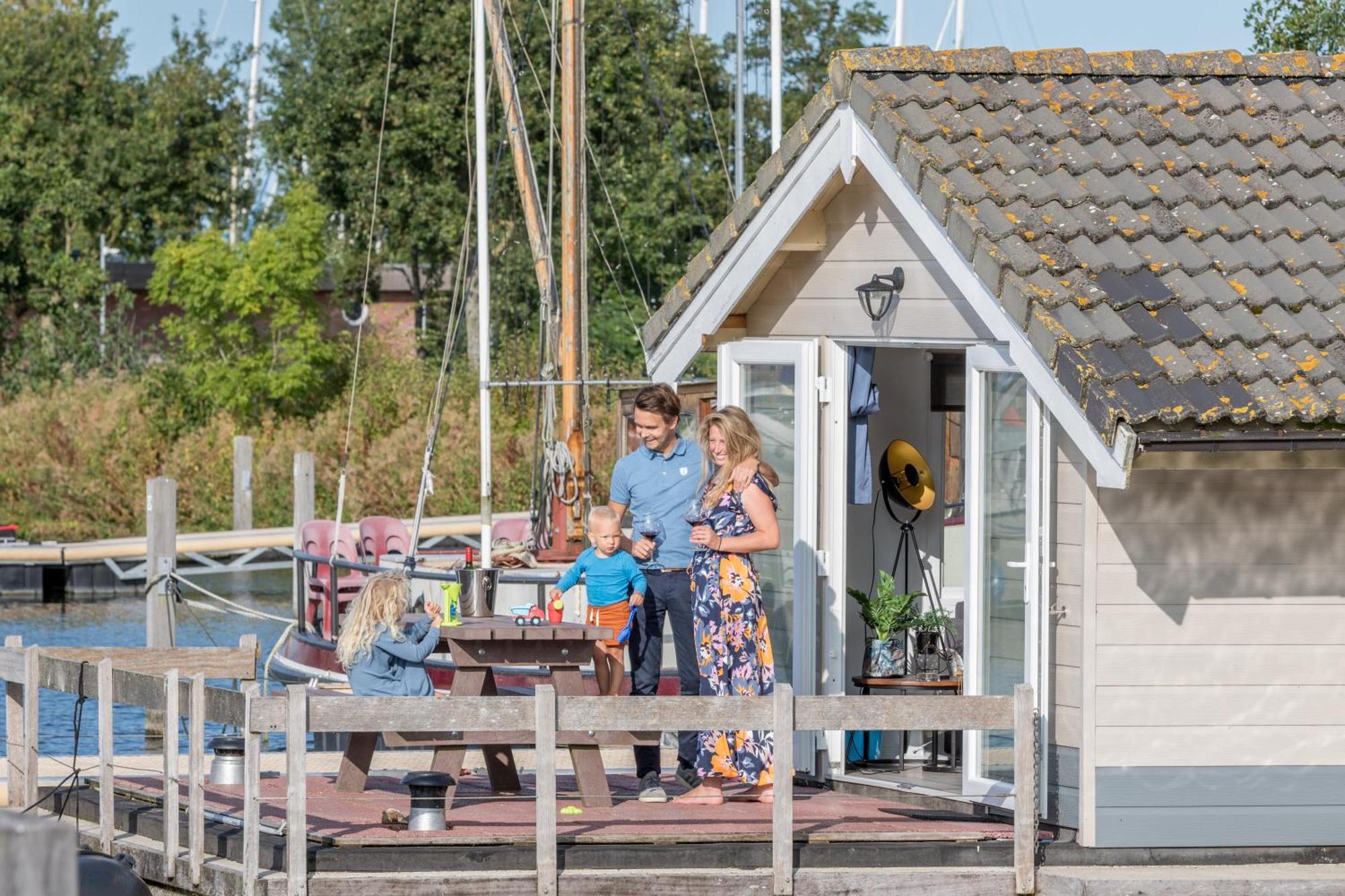 Marinaparcs Almere Exteriör bild